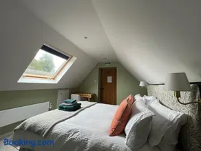 Cotswold Retreat - Private & Peaceful - Image 3