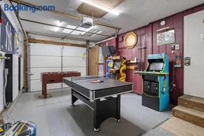 Mountain Oasis Hot Tub Game Room Fire Pit - Image 4
