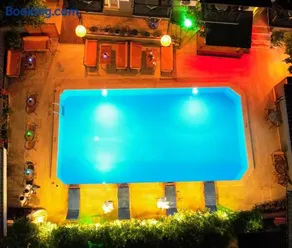 Four Seasons Apart Hotel - Image 4