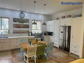 אחוזת היניבים Yaniv Estate - Image 3