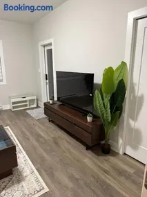 Guest Suite in Langford - Image 2