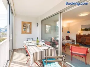 Appartement 3 pièces à La Trinité-sur-Mer avec parking, vue sur port - Image 2
