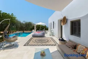 Mami`s House with Private Pool - Image 1