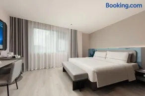 Lihgt Hotel Chonghemen ZiYang Street Linhai Taizhou - Image 1