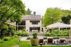 Luxurious 8 Bedroom Retreat with Pool East Hampton - Image 1