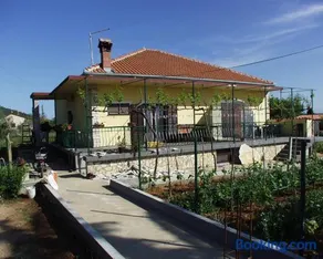 Toværelses lejlighed med terrasse og havudsigt Kraj, Pasman (A-696-a) - Image 1