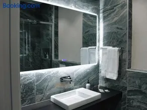 Lux Apartamento - Image 2