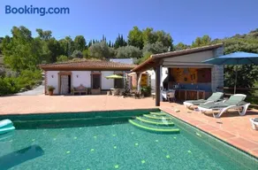 Idyllic Andalusian villa with private pool & stunning views - Image 1