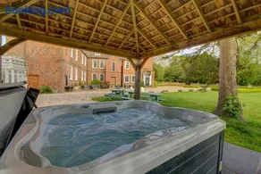 Skendleby Hall by Group Retreats - Image 2