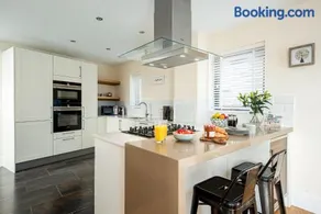 Luxury property with spa access on a nature reserve Hambury Cottage BV22 - Image 3