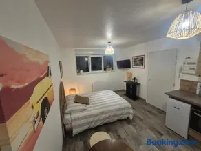Comfortable one-story studio apartment - Image 2