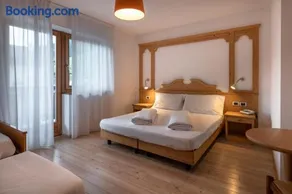 Hotel Europa - Image 1