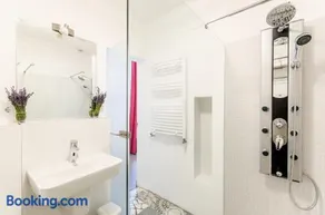 Apartment in center - Image 1