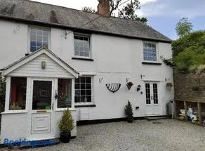 Rooms by the River at Glan Aber - Image 3