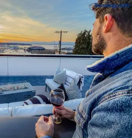 Hot Tub - Best Views - Near Stadiums! - Image 1