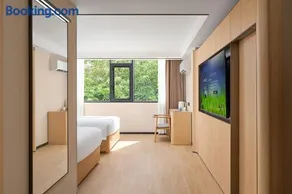 Baiyun airport KongGang airport hotel -24hours ree shuttle bus 广东空港大酒店 - Image 5