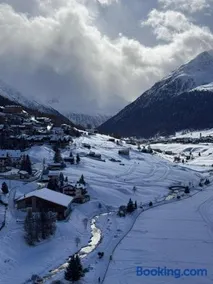 Bait Panorama - Image 1