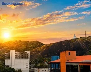 Bravon Sky Hotel - Image 2