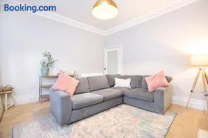 Portside Apartment - Image 5