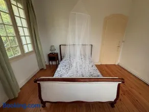 Chambre spacieuse - Image 4