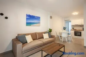 Timeless Luxury Apartment - Image 1