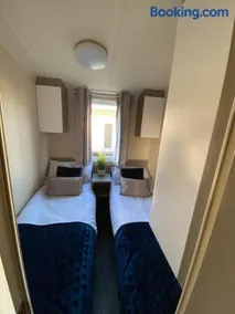 Rockley Park Private Caravan apartment - Image 3