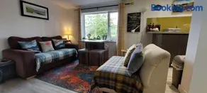 Bayview Lodge New Spacious Apartment - Image 3