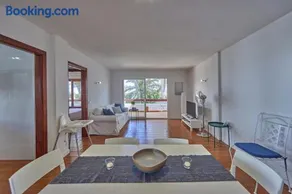 Nura Houses Magaluf - Image 3