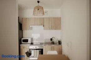 Bel appartement climatisé avec place de parking - Image 2