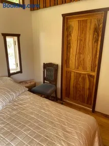 Eagles Rest, a retreat for two AWD,4WD access - Image 1