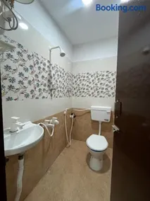SSD Rooms and Lodge - Image 3