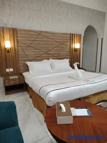 رندة المدن للشقق المخدومة - Image 1