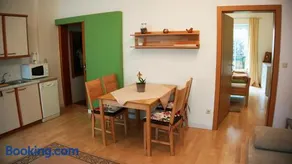 Magnífico apartamento vacacional con terraza | Vistas a la montaña | Admite perro - Image 3