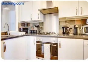 Stonehouse Apartment - Image 4