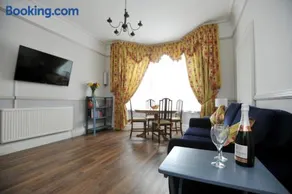 Beechurst Serviced Apartments - Image 5