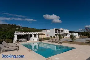 VILLA ES CUBELLS COUNTRY & SEA - Image 1