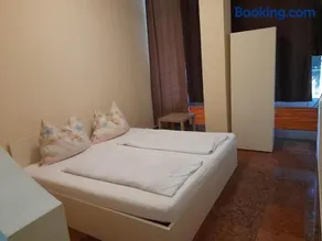 Silver Apartment - Image 2