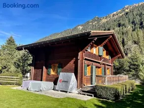 Charming Chalet With Splendid Views Near Gstaad - Image 4