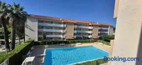 Les Sablettes Plage à 400 m Piscine surveillée Parking Clim - Image 1