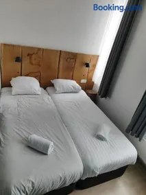 THE82 HOSTEL Midi - Image 3