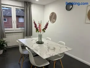 Elegante Apartment in Erftstadt mit Balkon, Zentral, Bahnhof nah, Phantasialand Brühl bei Cologne - Image 3