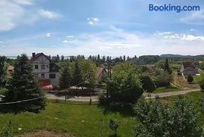 BalatUniversum Apartmanhouse - Image 1