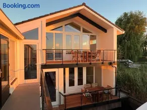 Plassenzicht Boutique Logies, B&B, Loft & Studio - Image 1