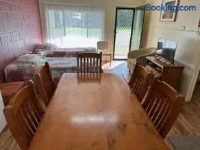 Coral Tree Lodge - Image 1
