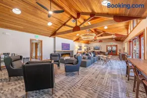 Luxe Northstar Hot-Tub Bunk Room - Image 3