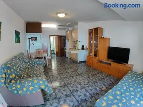 Apartament Cala llobeta, primera línia de mar - Image 3
