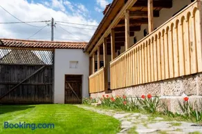 Gabri Guesthouse Transylvania - Image 4