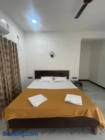 Silver Sand Guest House - Image 3