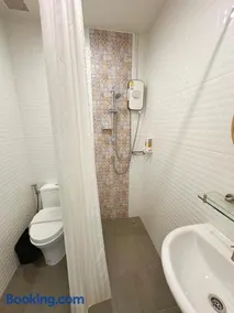 CozyHouse near MRT QSCC Convention Center 4BR 10ppl - Image 2