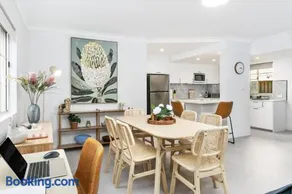 Crows Nest comfort - Laidback living with garden - ER138 - Image 1